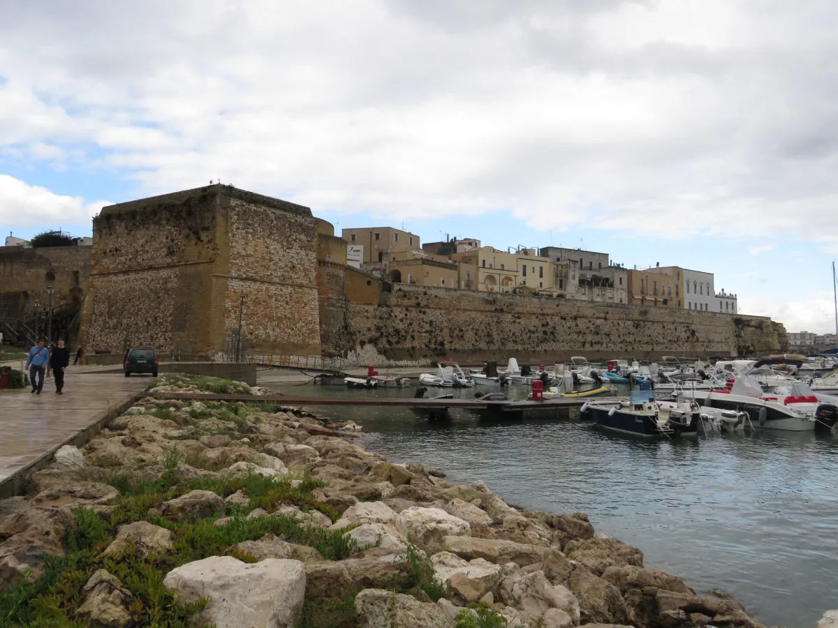 In che zona dormire a Otranto: guida alle migliori aree 2026